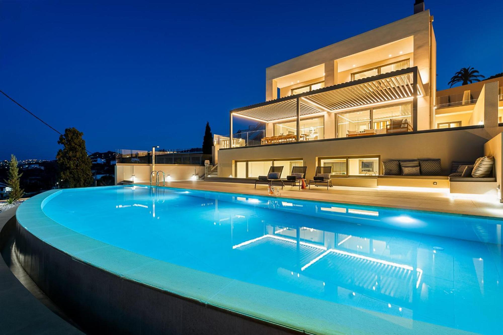 Majo Luxury *